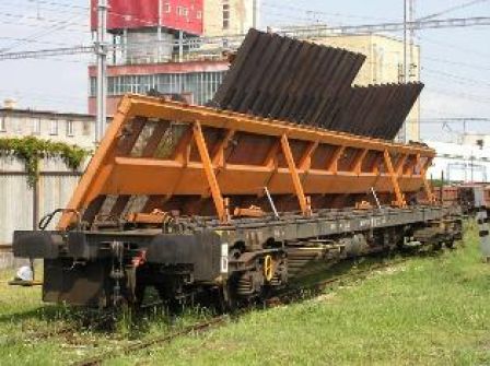 Špeciálne vozidlá a stroje na prepravu materiálu železničnej infraštruktúry